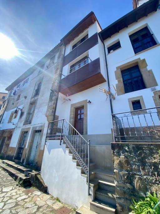 El Balcon Del Escanu Lastres Bagian luar foto